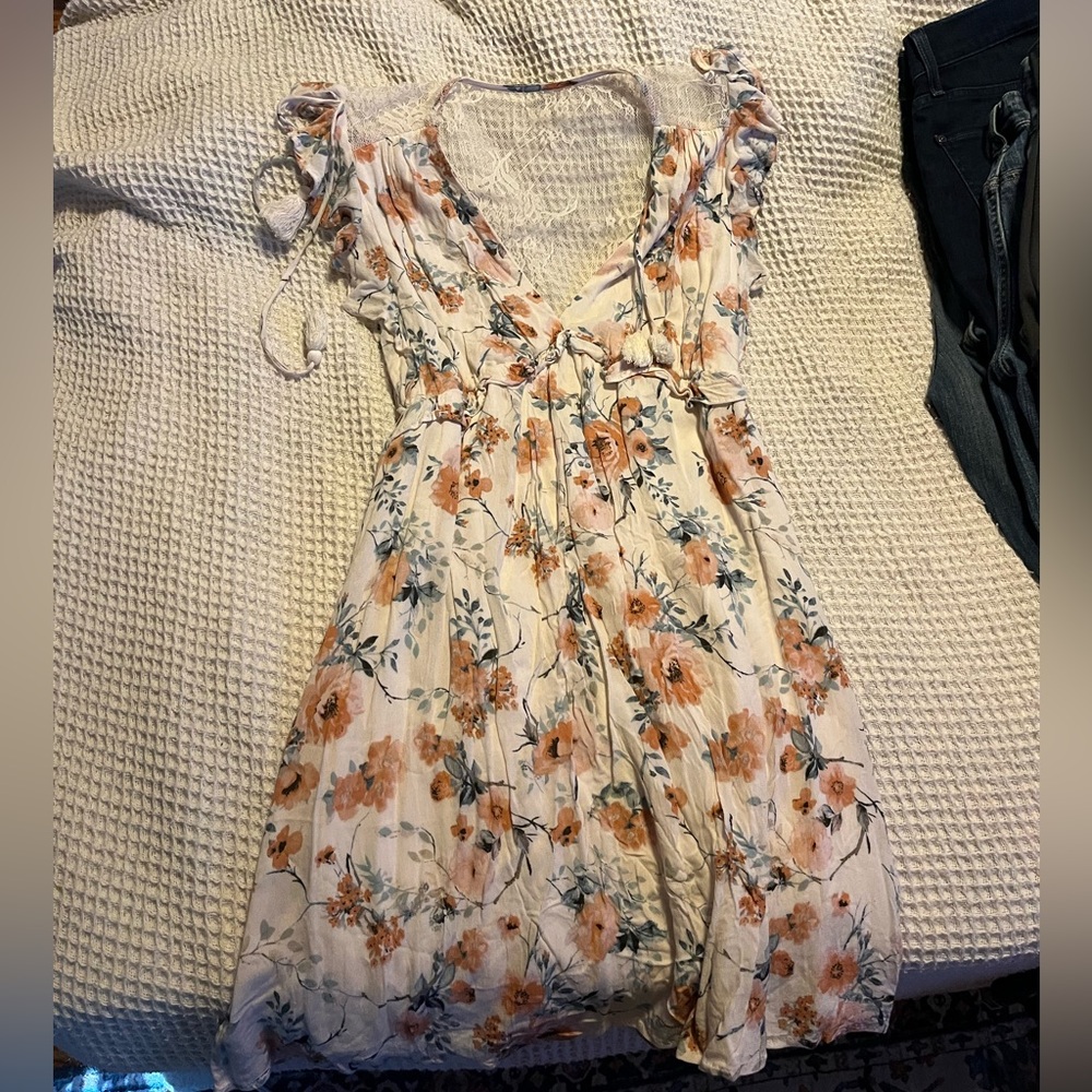 Xhilaration Women's Floral Lace Chemise - Cream and Orange